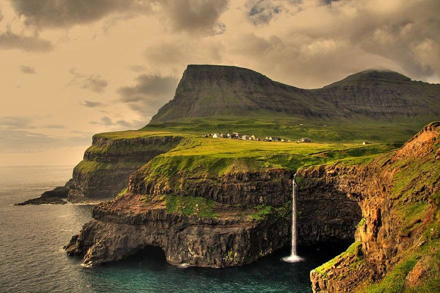 34 - Gasadalur (Ilhas Faroe) - Imgur