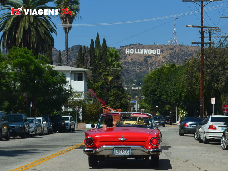 Placa de Hollywood, em Los Angeles um dos destinos mais procurados em uma viagem para os Estados Unidos 