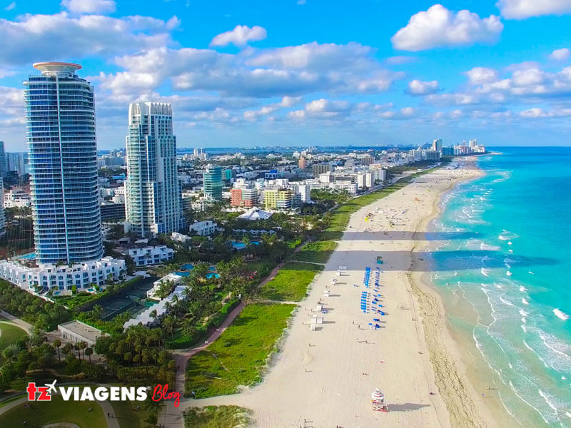 Cidade de Miami, um ótimo destino para uma viagem nos Estados Unidos, vista do alto 